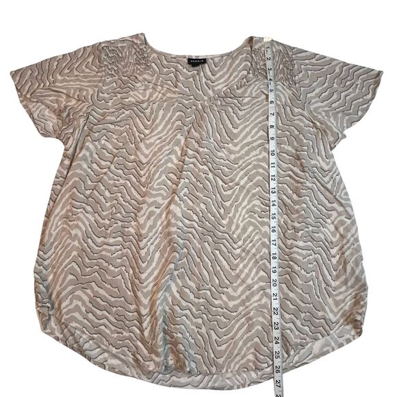 Torrid Blouse Womens 1X Zebra Print All Over Boho Funky Shirt Relaxed V Neck Top - Picture 3 of 10
